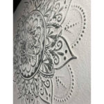 ROZETA ΠΙΝΑΚΑΣ ΔΙΑΚΟΣΜΗΣΗΣ 62x62x5cm ΚΑΜΒΑΣ ΛΕΥΚΟ ΧΡΥΣΟ ΞΥΛΟ 016281 - Image 2