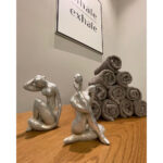 POZA 2 ΔΙΑΚΟΣΜΗΤΙΚΗ ΦΙΓΟΥΡΑ 14x10x21cm POLYRESIN ΑΣΗΜΙ 020708 - Image 3
