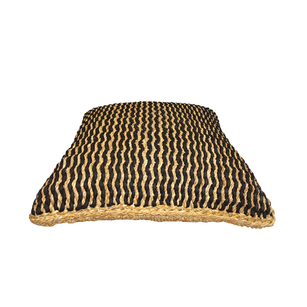022002-iuO0w-first-_1 OTUR ΜΑΞΙΛΑΡΑ 60x60x20cm SEAGRASS ΦΥΣΙΚΟ ΜΑΥΡΟ ΒΑΜΒΑΚΙ 022002 - Image 1
