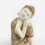 FADHI ΔΙΑΚΟΣΜΗΤΙΚΟ ΒΟΥΔΑΣ 10x10x16cm POLYRESIN ΜΠΕΖ ΧΡΥΣΟ ΜΩΒ 022745 - Image 4