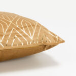FAMA ΔΙΑΚΟΣΜΗΤΙΚΟ ΜΑΞΙΛΑΡΙ 45x45cm ΒΕΛΟΥΔΟ CARAMEL ΧΡΥΣΟ 025331 - Image 4