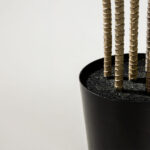 VELVET TREE ΔΕΝΤΡΟ ΤΕΧΝΗΤΟ ΣΕ ΓΛΑΣΤΡΑ 120cm PVC ΠΡΑΣΙΝΟ ΜΑΥΡΟ ΤΣΙΜΕΝΤΟ 030848 - Image 4