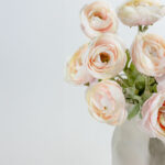 RANUNCULUS ΛΟΥΛΟΥΔΙ ΤΕΧΝΗΤΟ 58cm POLYESTER ΡΟΖ ΛΕΥΚΟ ΠΡΑΣΙΝΟ 030886 - Image 2