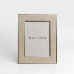 RELIEF ΚΟΡΝΙΖΑ 18.6x1.2x23.7cm POLYRESIN ΛΑΔΙ ΑΣΗΜΙ ΓΥΑΛΙ 033325