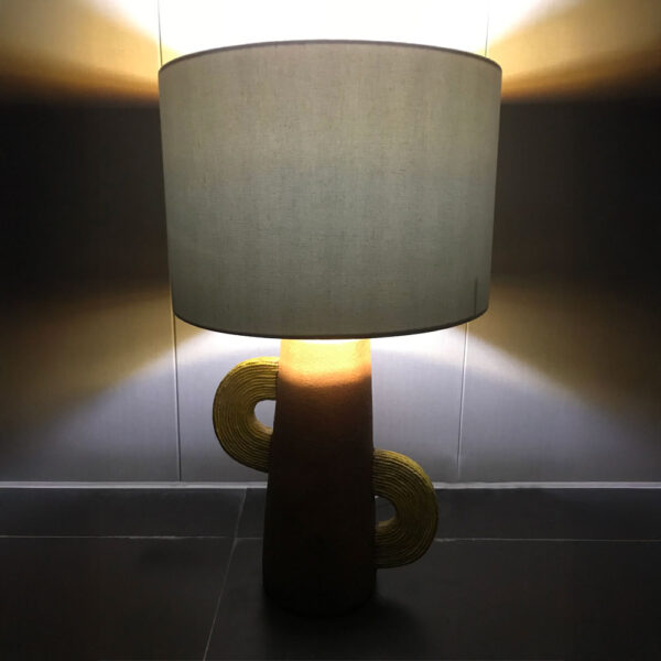 HATCUS ΦΩΤΙΣΤΙΚΟ ΕΠΙΤΡΑΠΕΖΙΟ 30.7x30.7x52.5cm POLYRESIN TERRACOTTA ΥΦΑΣΜΑ ΛΕΥΚΟ 034463 - Image 2