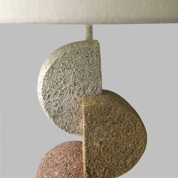 ZENSTONE B ΦΩΤΙΣΤΙΚΟ ΕΠΙΤΡΑΠΕΖΙΟ 30.5x30.5x63cm POLYRESIN ΠΟΛΥΧΡΩΜΟ ΥΦΑΣΜΑ ΛΕΥΚΟ 034465 - Image 4