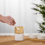 CURVE ΔΟΧΕΙΟ ΑΠΟΘΗΚΕΥΣΗΣ ΜΕ ΚΑΠΑΚΙ 10x10x9cm ΠΟΡΣΕΛΑΝΗ ΛΕΥΚΟ ΦΥΣΙΚΟ BAMBOO 030007 - Image 2