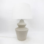 ELYSIA ΦΩΤΙΣΤΙΚΟ ΕΠΙΤΡΑΠΕΖΙΟ 35x35x58cm ΚΕΡΑΜΙΚΟ ΓΚΡΙ ΑΝΟΙΧΤΟ ΛΙΝΟ ΛΕΥΚΟ 034591