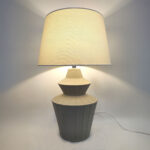 ELYSIA ΦΩΤΙΣΤΙΚΟ ΕΠΙΤΡΑΠΕΖΙΟ 35x35x58cm ΚΕΡΑΜΙΚΟ ΓΚΡΙ ΑΝΟΙΧΤΟ ΛΙΝΟ ΛΕΥΚΟ 034591 - Image 2