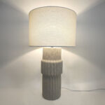 MARO ΦΩΤΙΣΤΙΚΟ ΕΠΙΤΡΑΠΕΖΙΟ 33x3x59cm ΚΕΡΑΜΙΚΟ ΓΚΡΙ ΑΝΟΙΧΤΟ ΛΙΝΟ ΛΕΥΚΟ 034595 - Image 2