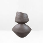 LOOMA II ΒΑΖΟ 28.5x15.5x34.5cm RESIN ΚΑΦΕ ΣΚΟΥΡΟ 034615