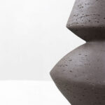 LOOMA II ΒΑΖΟ 28.5x15.5x34.5cm RESIN ΚΑΦΕ ΣΚΟΥΡΟ 034615 - Image 3