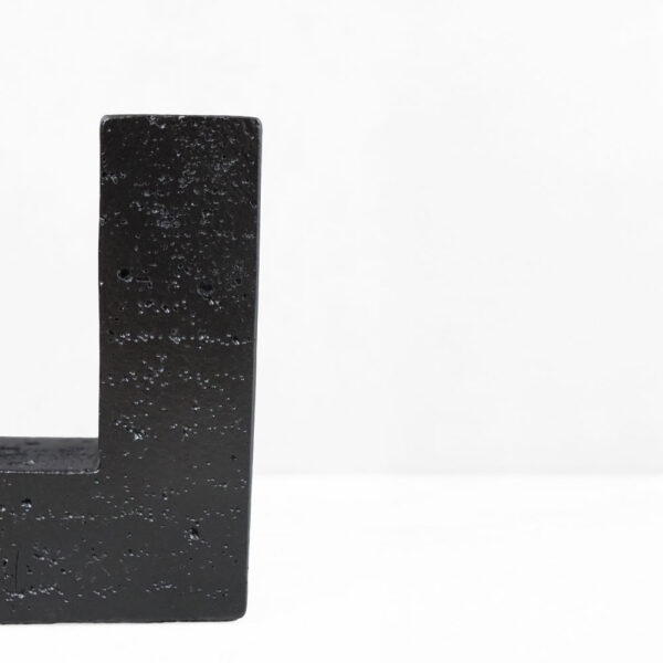 FLUX II ΚΗΡΟΠΗΓΙΟ ΔΙΑΚΟΣΜΗΤΙΚΟ 12x4x16cm RESIN ΜΑΥΡΟ 034626 - Image 4