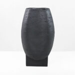 ORBIX I ΒΑΖΟ 19.5x13x35cm RESIN ΜΑΥΡΟ 034630