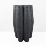 ORIN II ΒΑΖΟ 23x15.5x38cm RESIN ΜΑΥΡΟ 034644