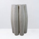 ORIN III ΒΑΖΟ 23x15.5x38cm RESIN ΜΠΕΖ 034645