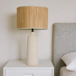 ZED ΦΩΤΙΣΤΙΚΟ ΕΠΙΤΡΑΠΕΖΙΟ 15x15x65cm ΚΕΡΑΜΙΚΟ ΜΠΕΖ BAMBOO ΦΥΣΙΚΟ 032355 - Image 4