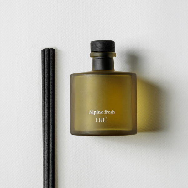 ZOE - ALPINE FRESH ΑΡΩΜΑΤΙΚΟ ΧΩΡΟΥ 100ml 6.4x6.4x23.3cm ΓΥΑΛΙ ΑΡΩΜΑΤΙΚΟ ΥΓΡΟ 240-0002 - Image 4