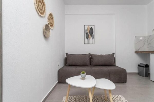 White & Beige Elegance - Image 5